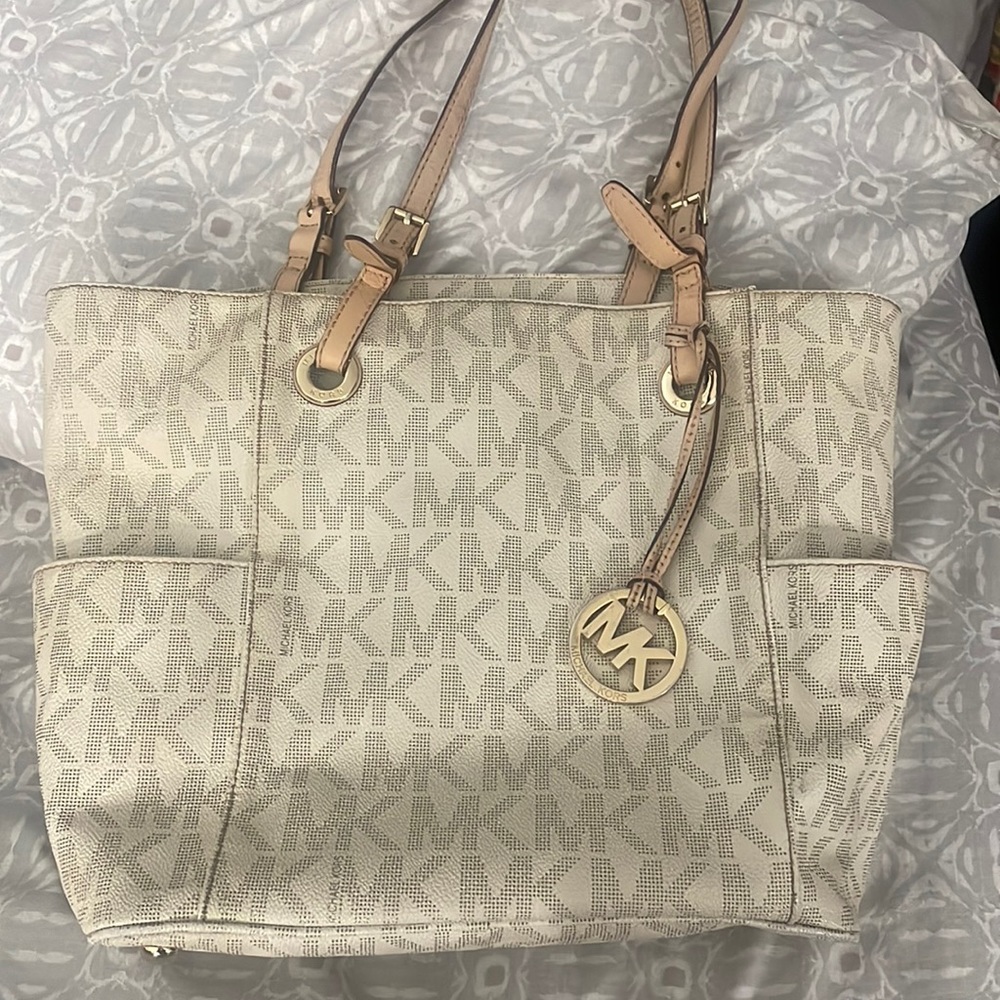 Michael kors tote